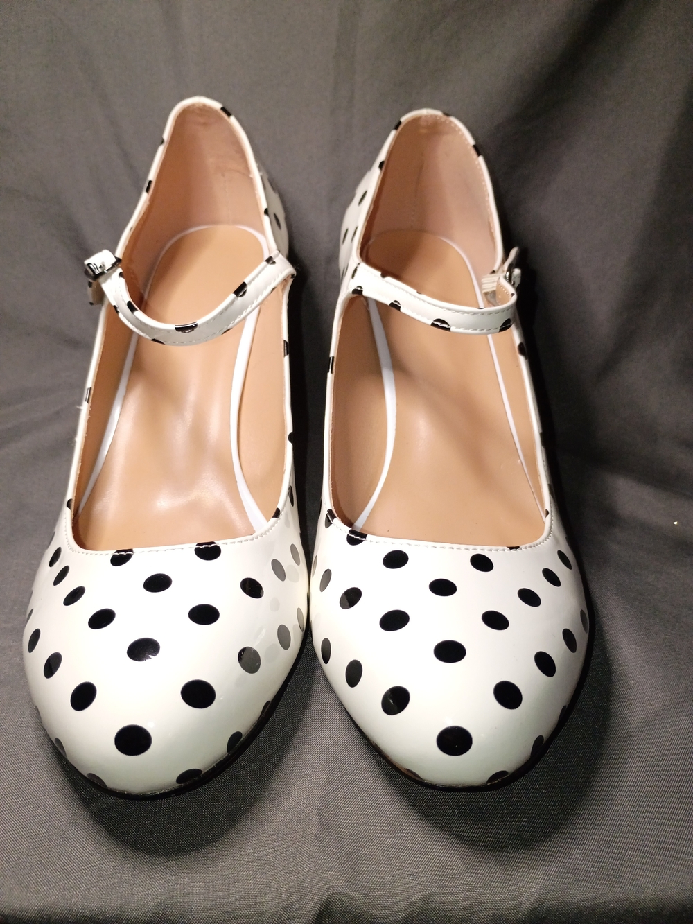 Classic Polka Dot Mary Jane Pumps in White and Black - Picture 3 of 7